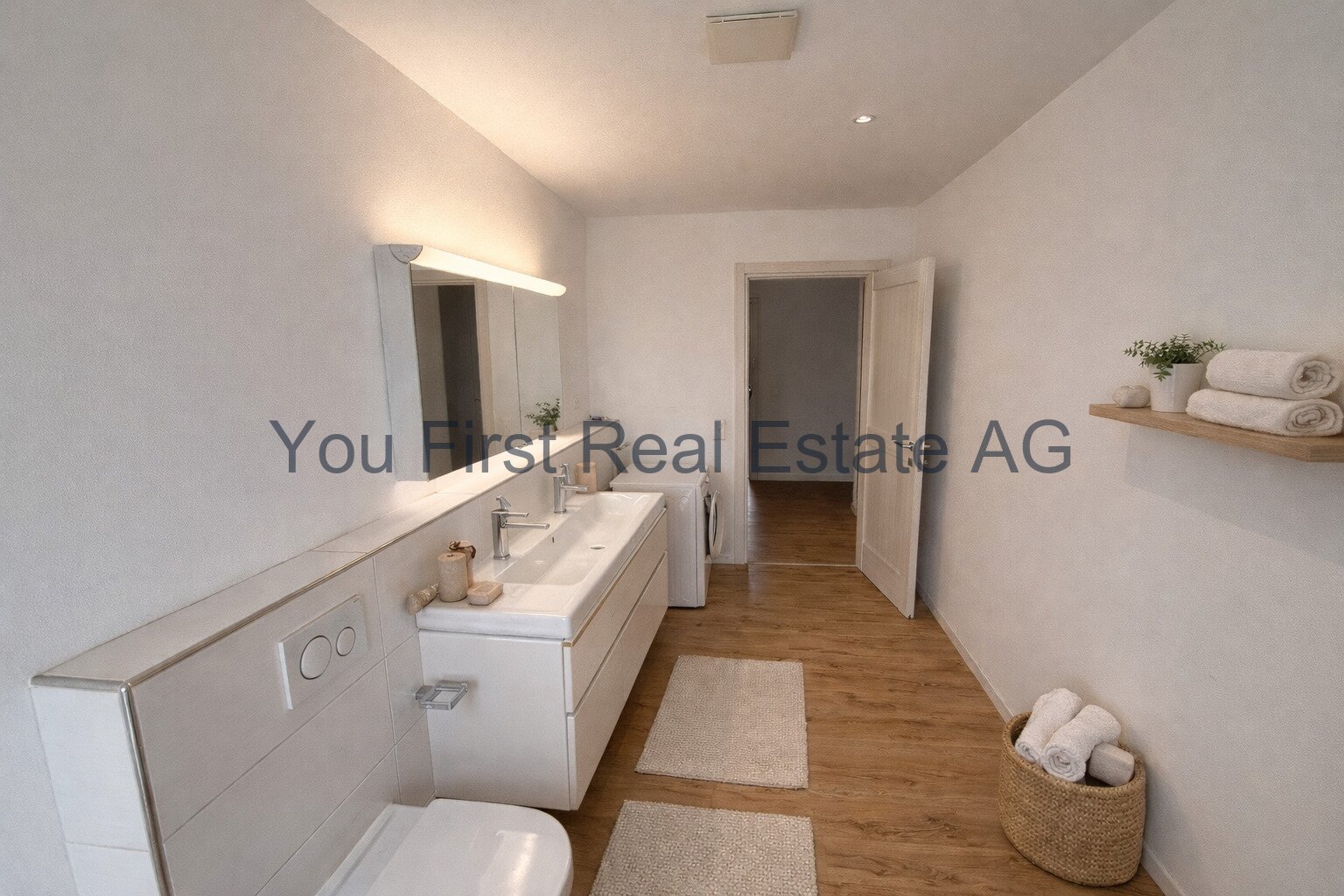 Moderne 4.5-Zimmer-Erdgeschosswohnung mit Sitzplatz und hochwertigem Innenausbau