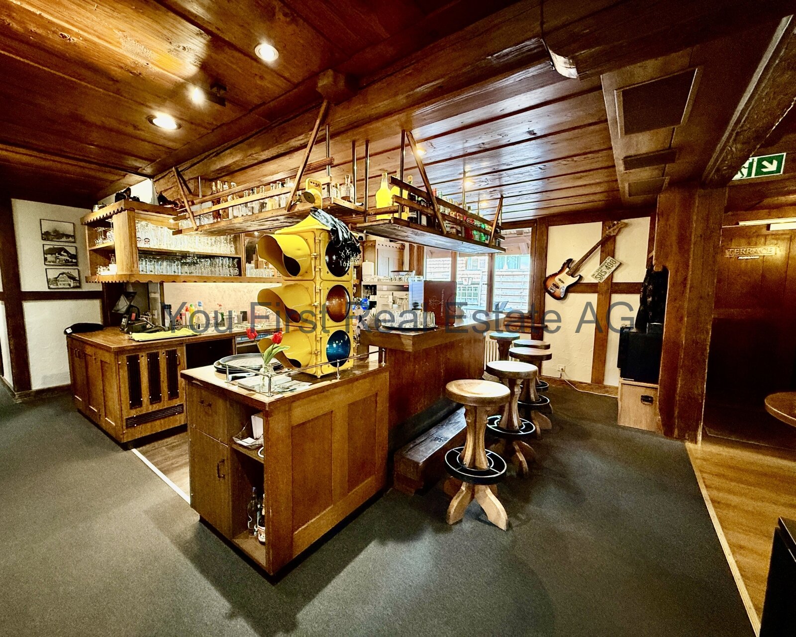 ERFOLGSLOKAL IN AARWANGEN – STILVOLLE MUSIKBAR & RESTAURANT MIT TERRASSE, EVENTBEREICH UND RIESIGEM POTENZIAL