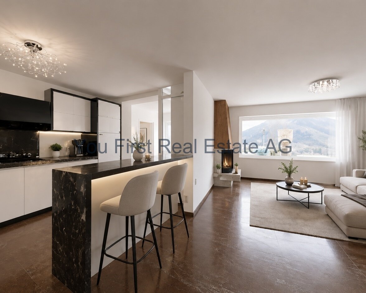 Grosszügige Sonnenterrasse mit unverbaubarem Panoramablick über das Tal