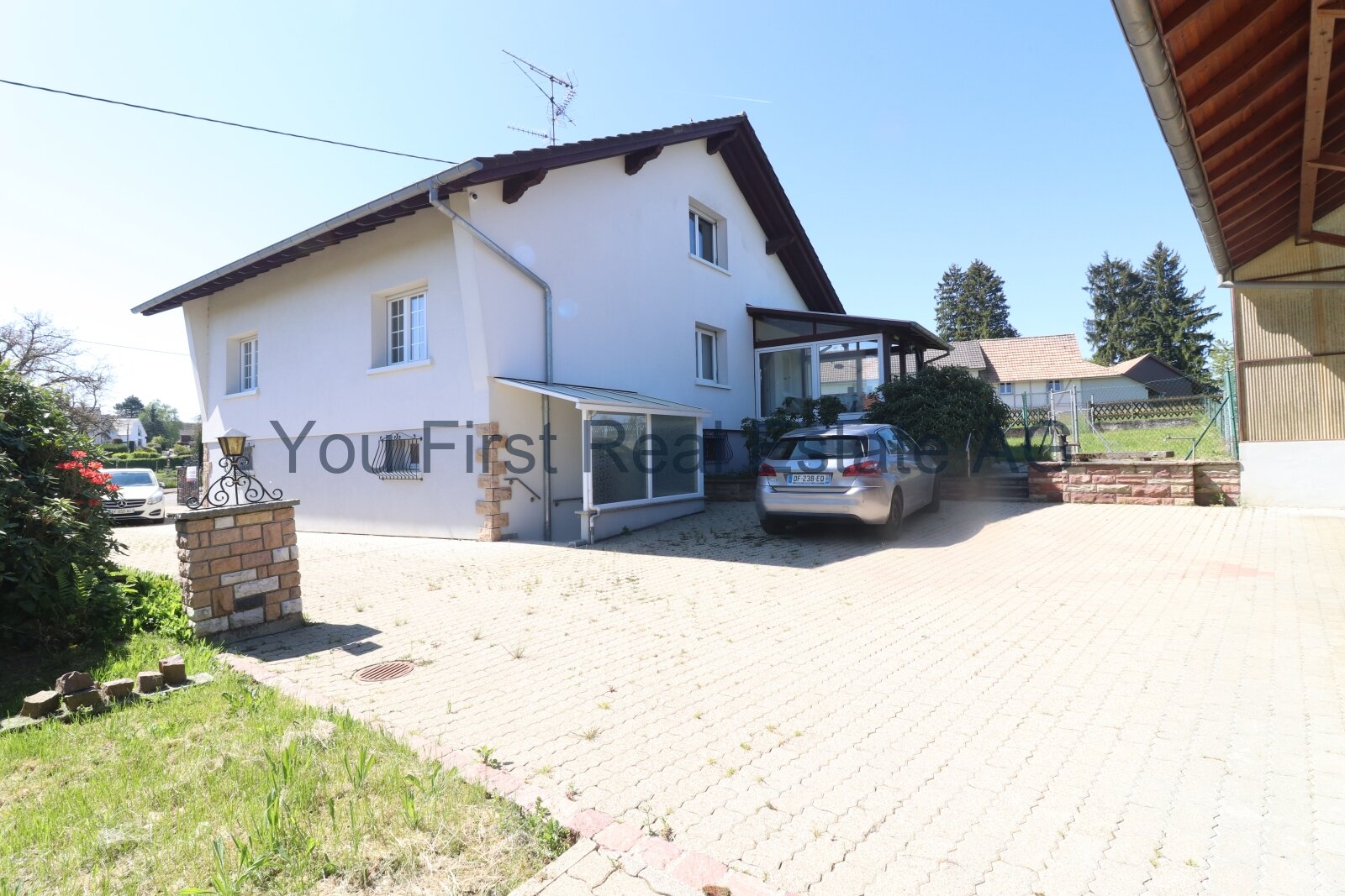 150 m² Wohnfläche statt Studio – Willkommen in Frankreich!