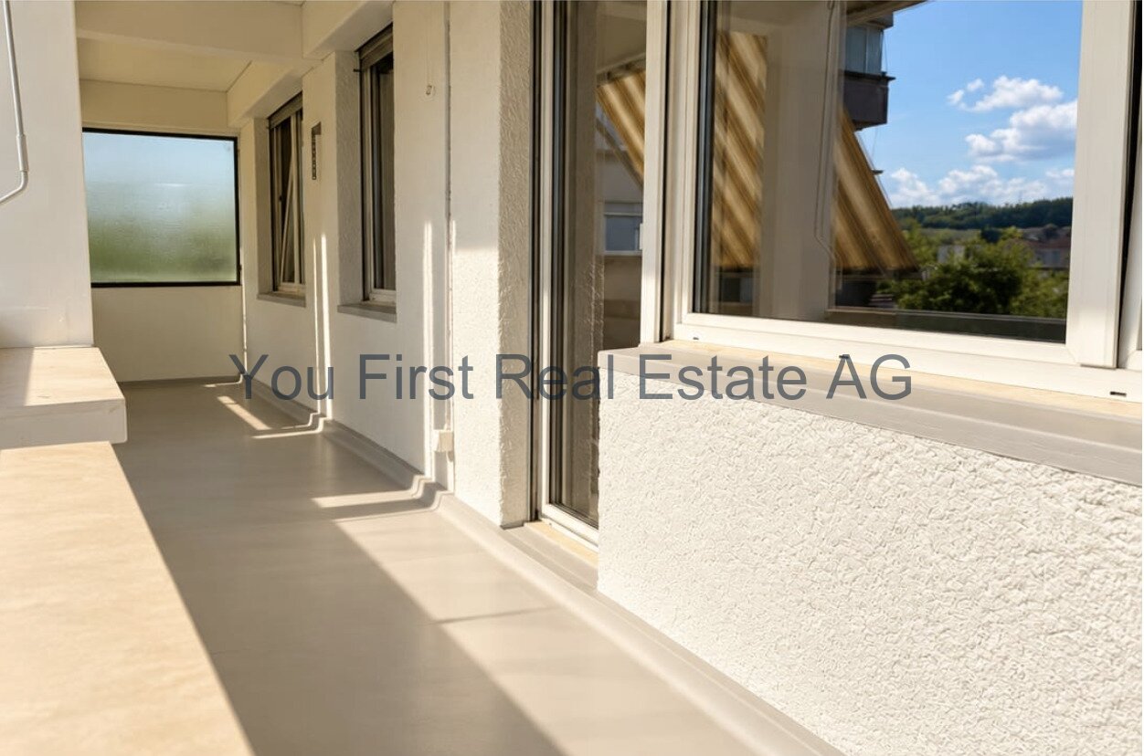 Ein Hauch von Luxus an der Längistrasse – mit Balkon