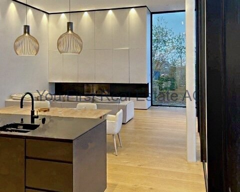 VERKAUFT -Neubau Luxus Villa mit Fernsicht