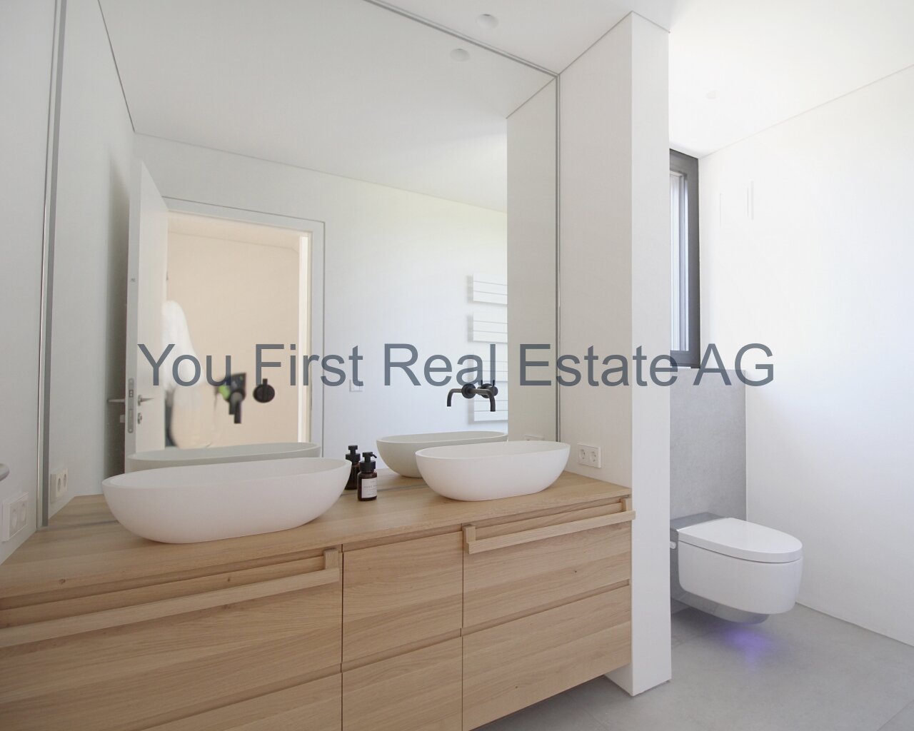 VERKAUFT -Neubau Luxus Villa mit Fernsicht