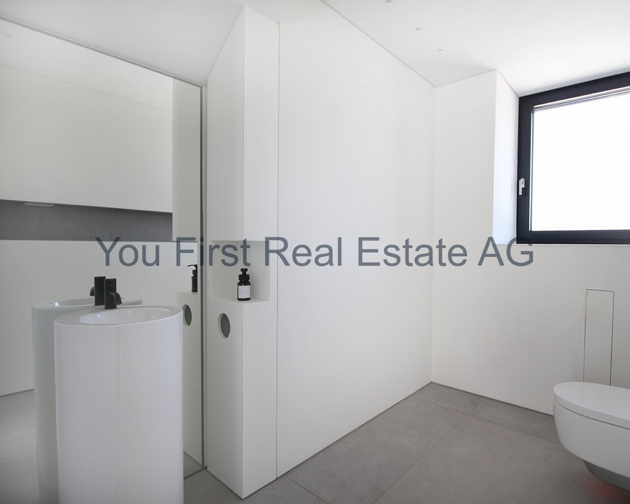 VERKAUFT -Neubau Luxus Villa mit Fernsicht