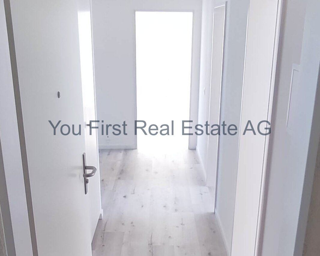 Top Attikawohnung mit grossem Balkon