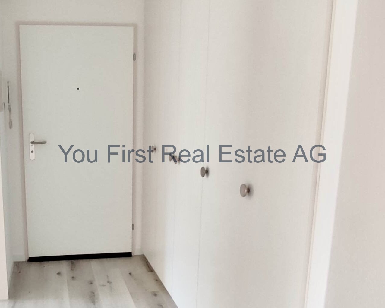 Top Attikawohnung mit grossem Balkon