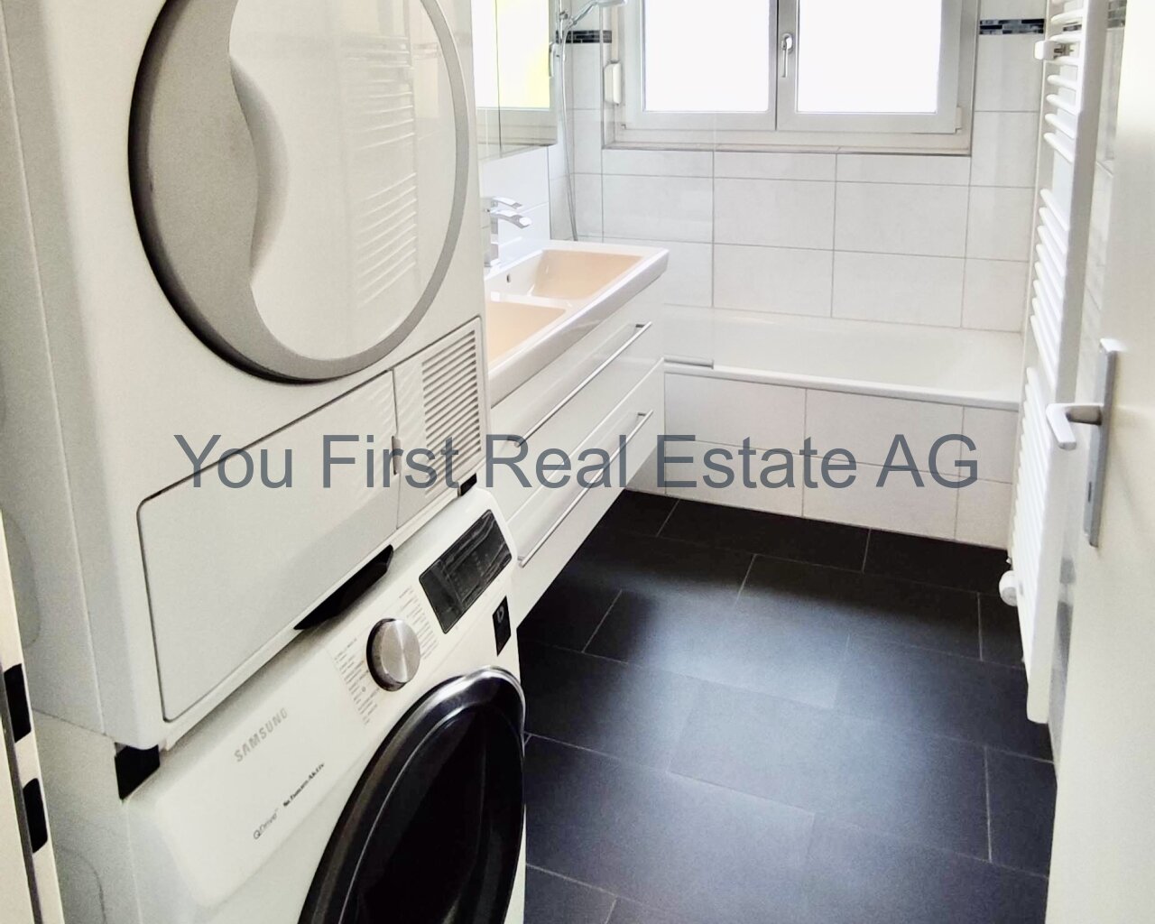 Top Attikawohnung mit grossem Balkon