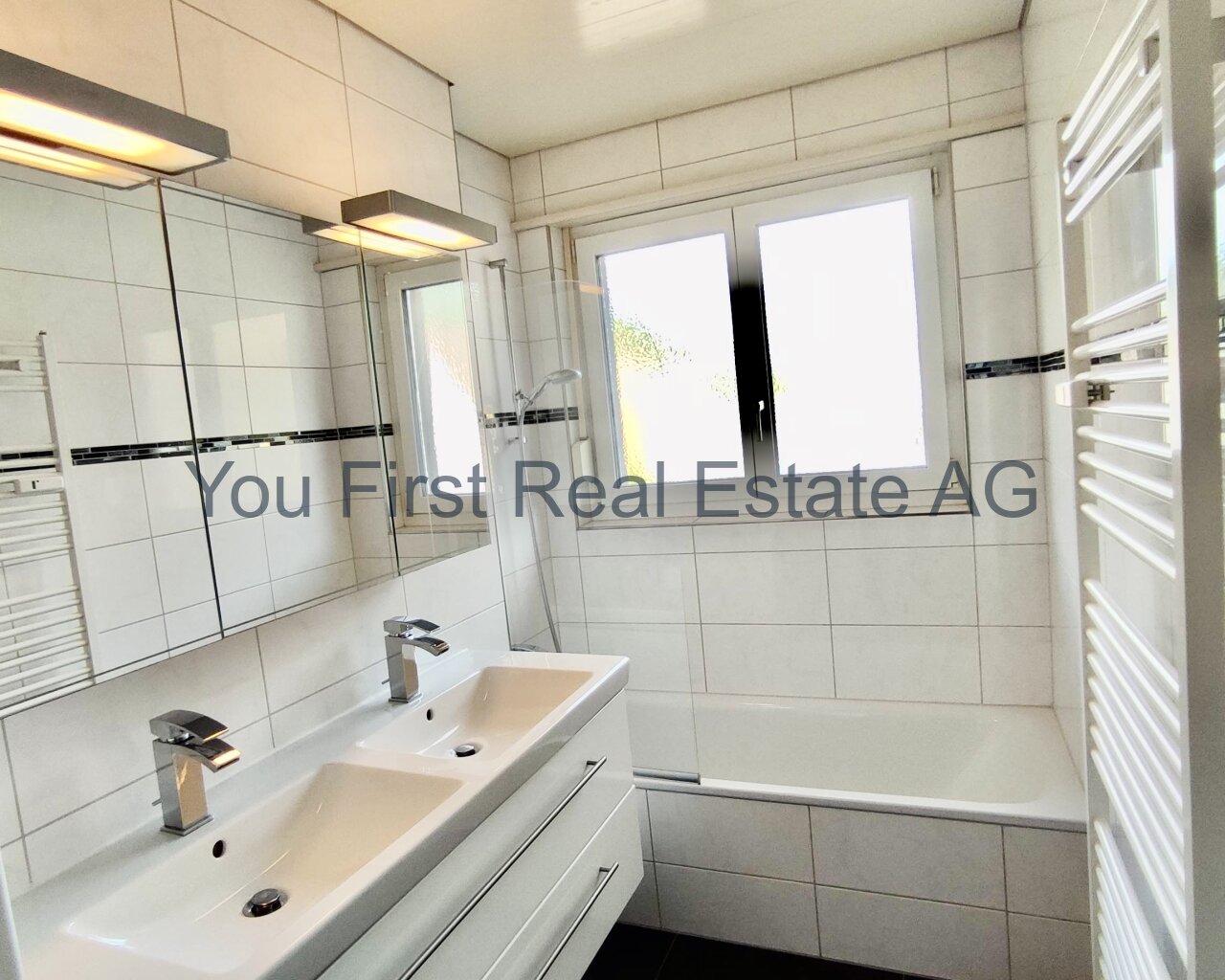 Top Attikawohnung mit grossem Balkon