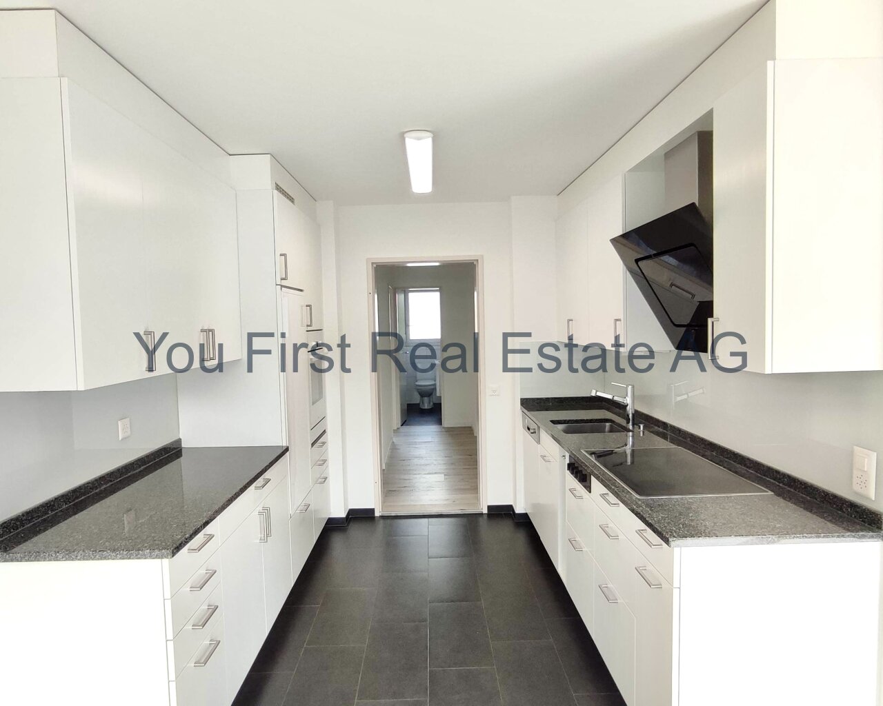 Top Attikawohnung mit grossem Balkon