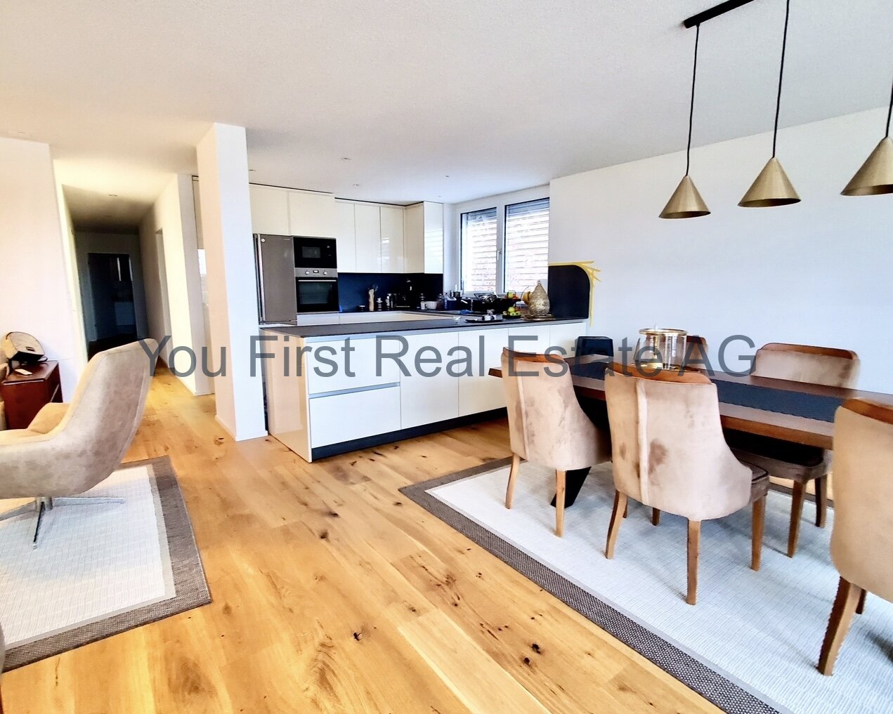 Neue schöne Attika Maisonette Eigentumswohnung