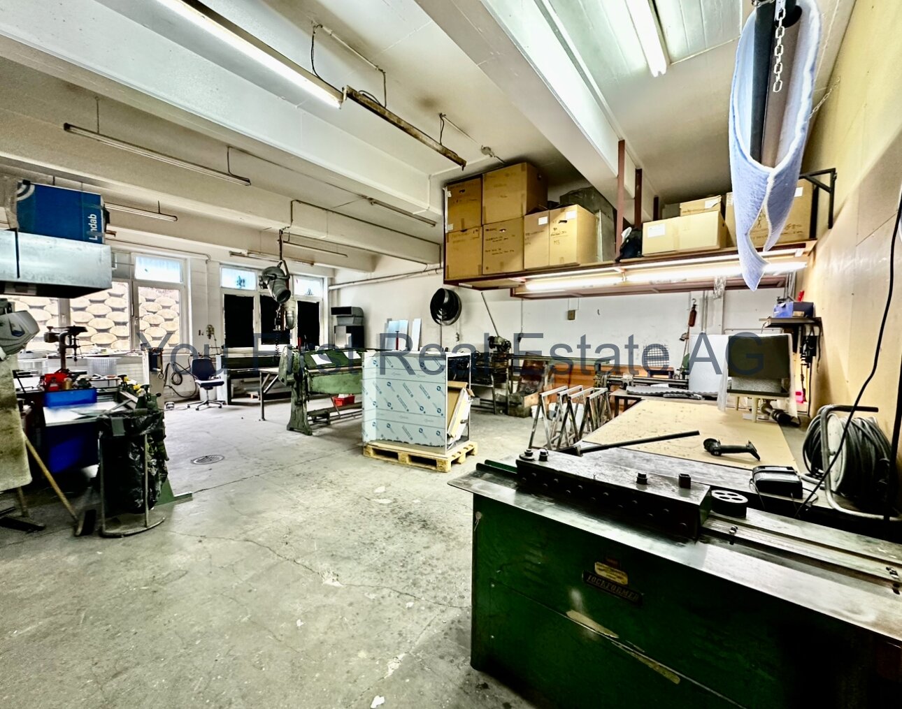 Tolle Werkstatt / Büro an bester Lage