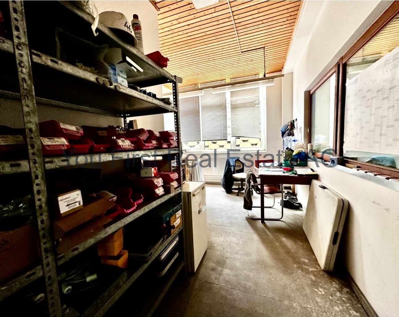 Tolle Werkstatt / Büro an bester Lage