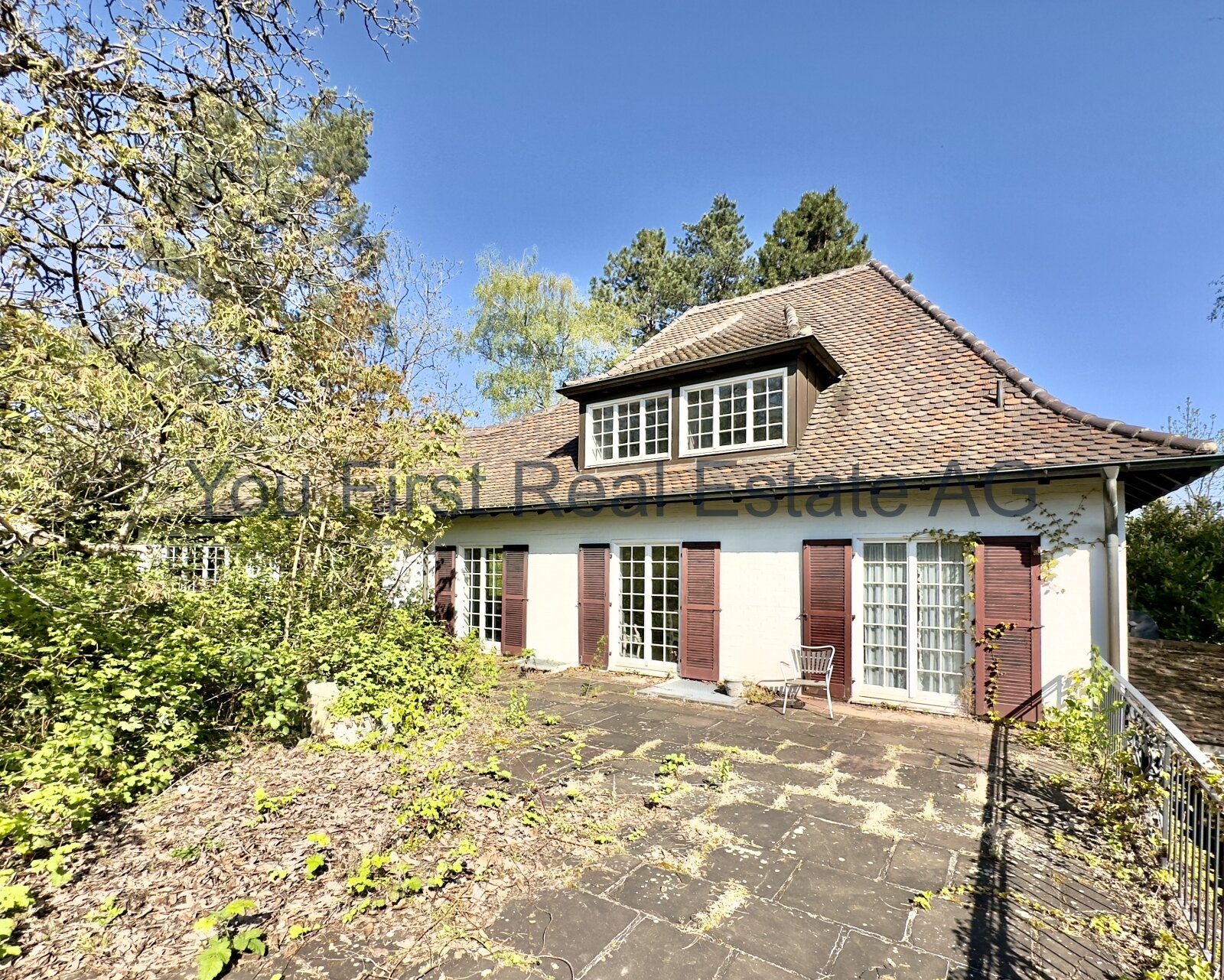 VERKAUFT - Zeitlos schöne Landhausvilla an bester Lage