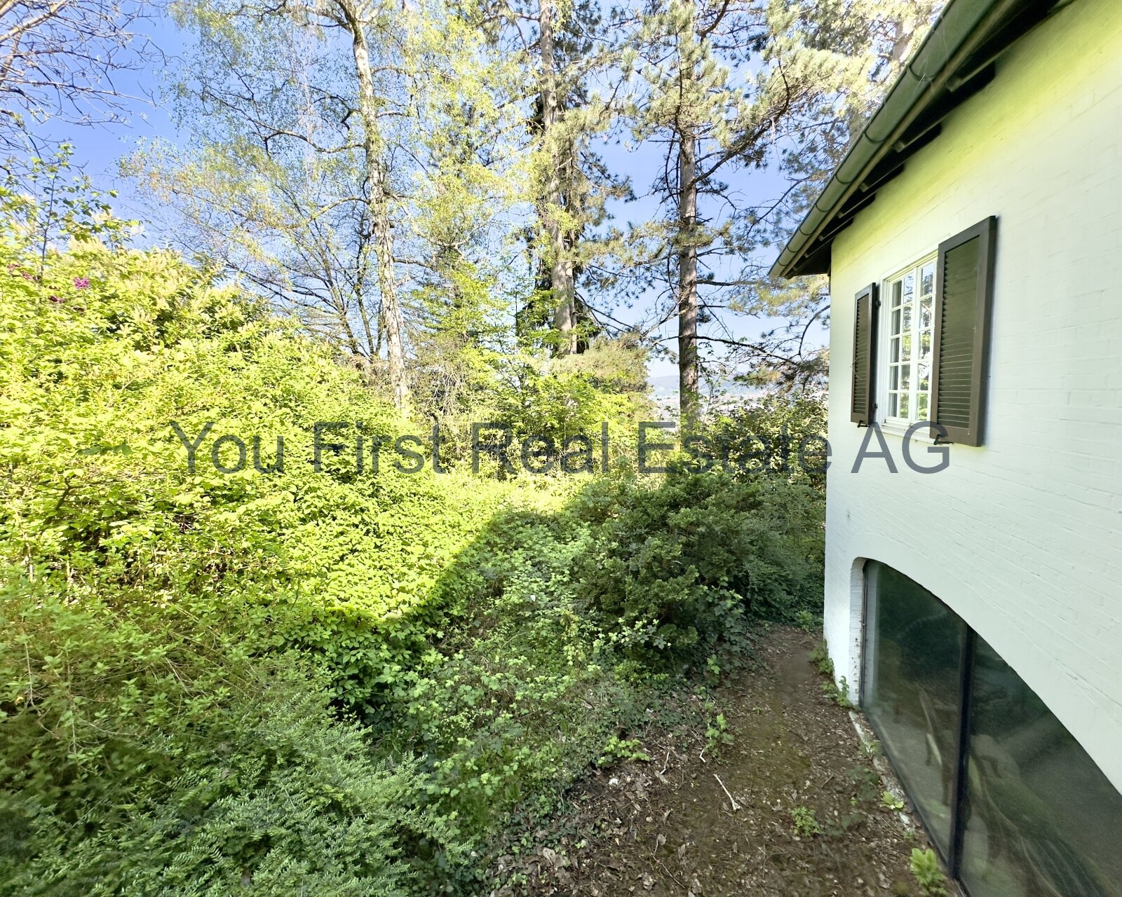 VERKAUFT - Zeitlos schöne Landhausvilla an bester Lage