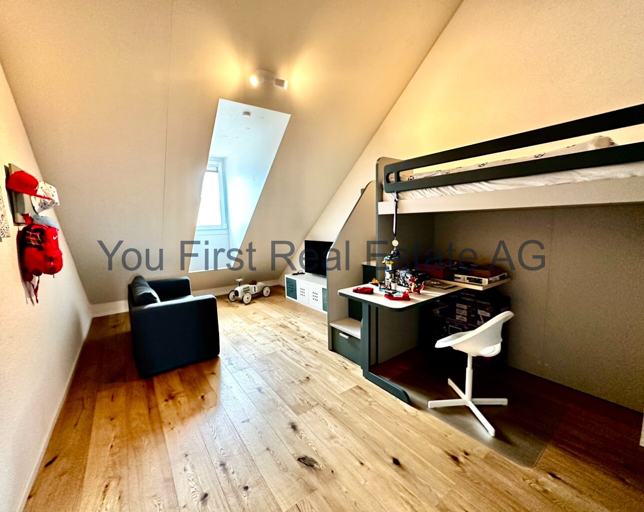 Eigentumswohnung mit grosser Terrasse und Whirlpool