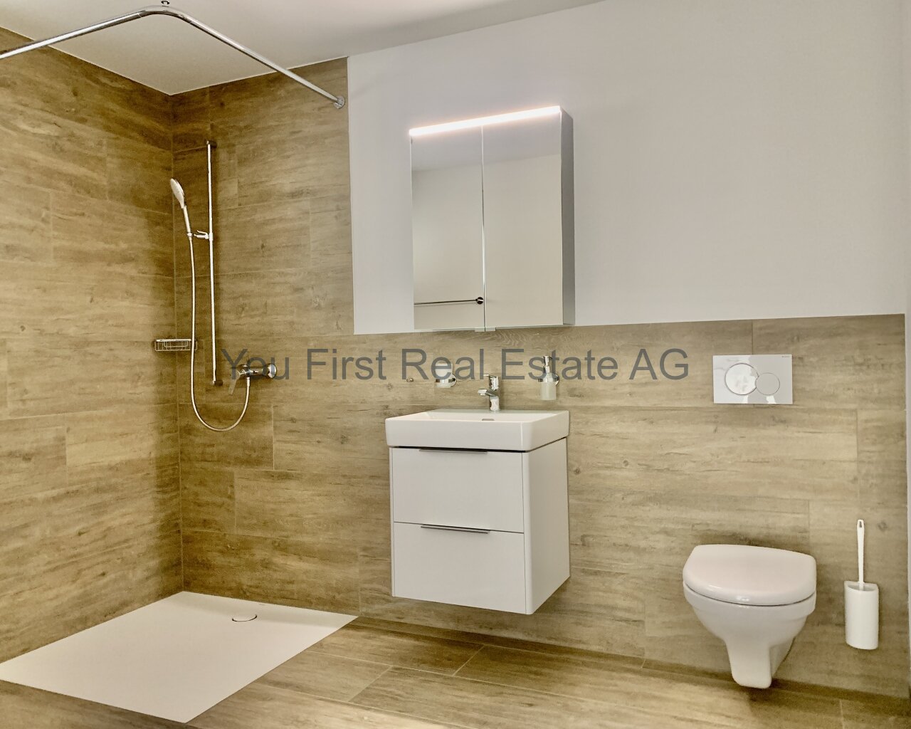 2.5 Zimmerwohnung mit grosser Terrasse