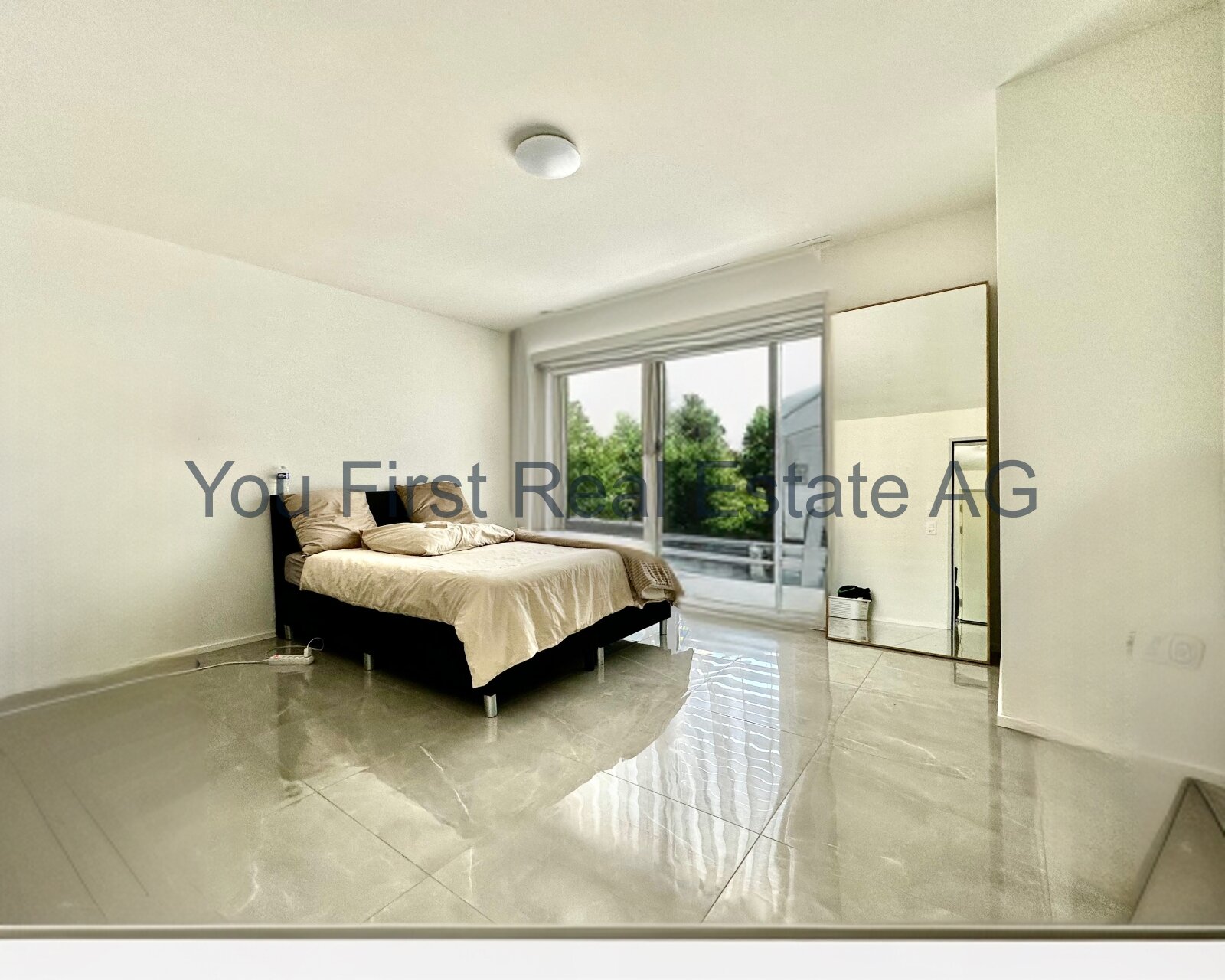 2.5 Zimmerwohnung mit grosser Terrasse