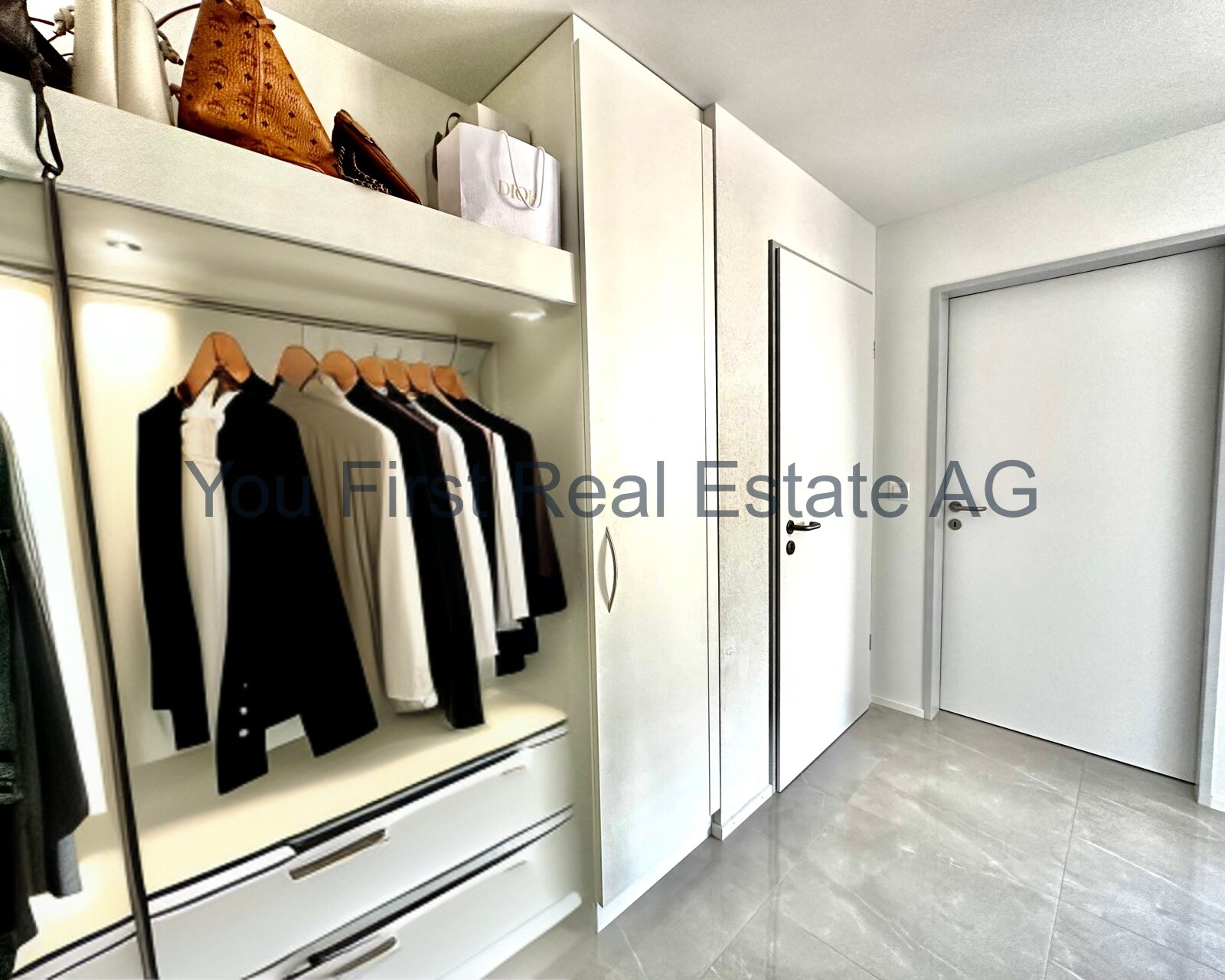 2.5 Zimmerwohnung mit grosser Terrasse