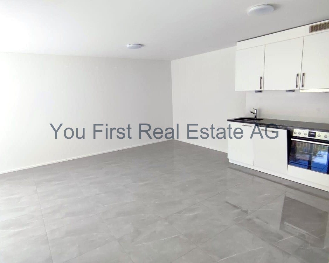 Studio mit großem Balkon 