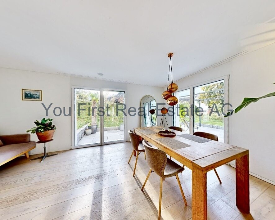 Gartenwohnung mit exklusiven Wintergarten