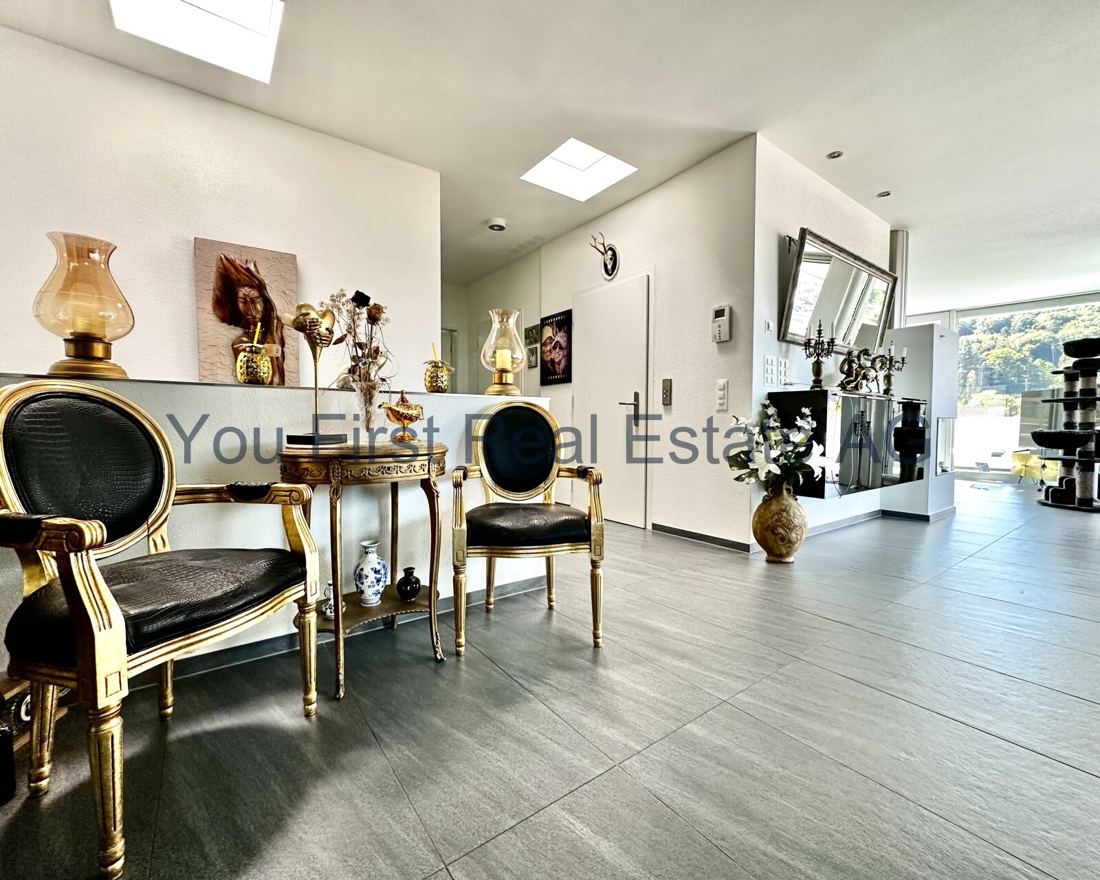 Traumhafte Attikawohnung mit Luxus und Weitblick