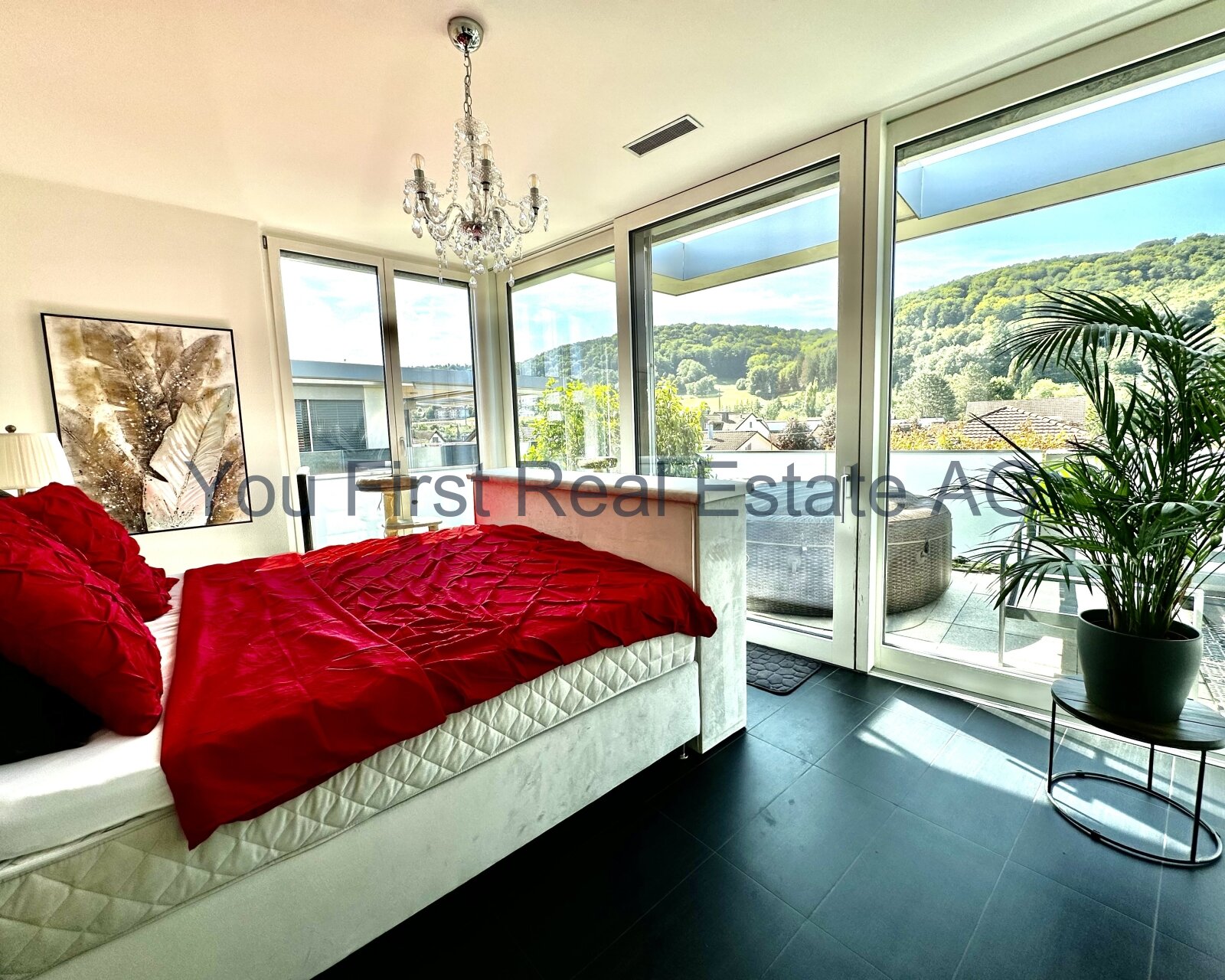 Traumhafte Attikawohnung mit Luxus und Weitblick