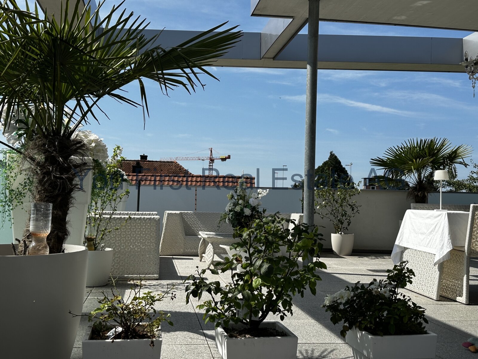 Traumhafte Attikawohnung mit Luxus und Weitblick