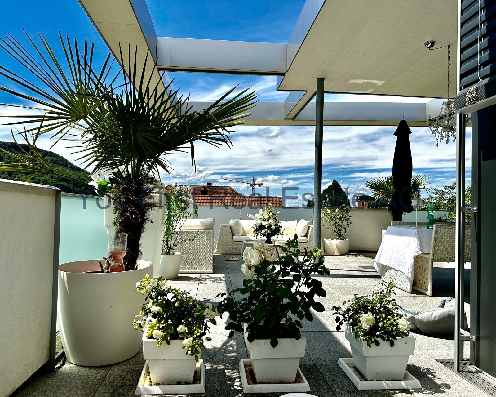 Traumhafte Attikawohnung mit Luxus und Weitblick