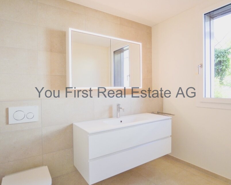 Schöne 4.5 Zimmer Gartenwohnung