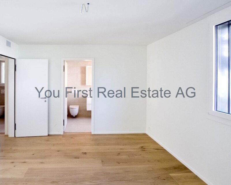 Schöne 4.5 Zimmer Gartenwohnung