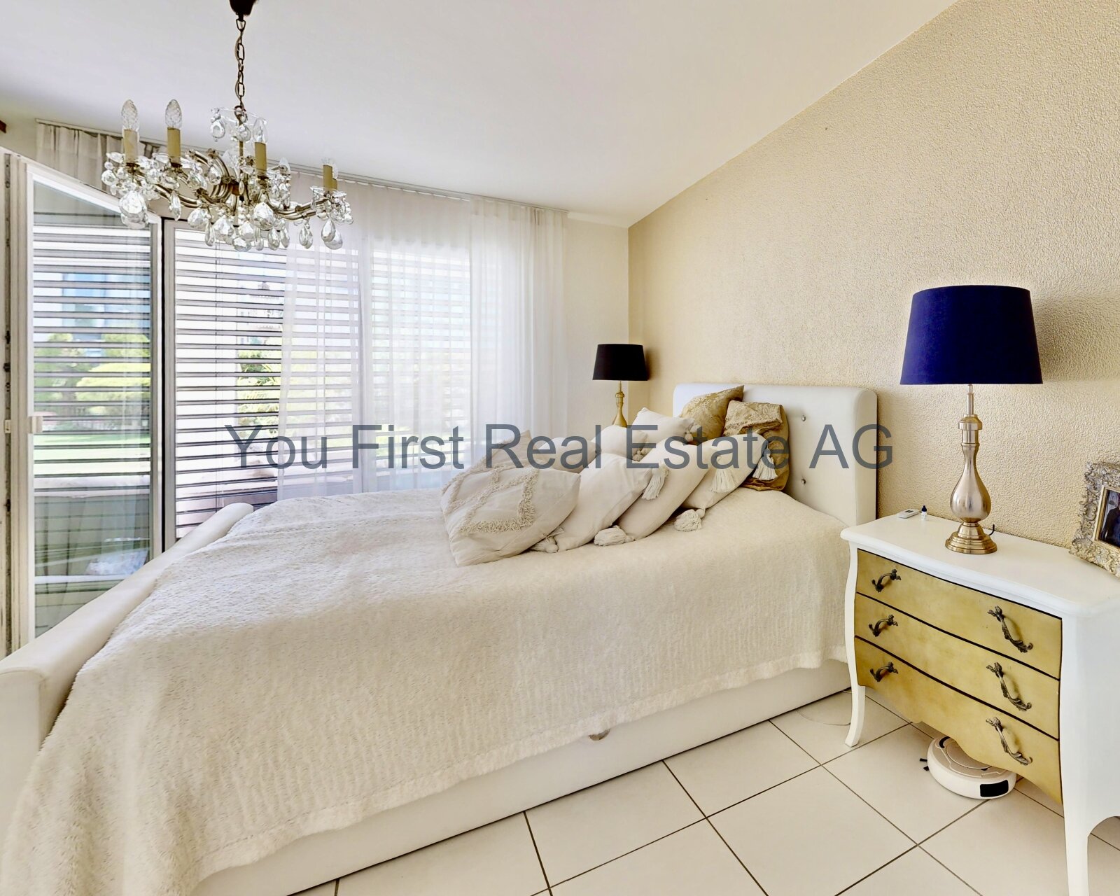 Elegantes Wohnen in Dietlikon: Modernes Zuhause mit Fernblick