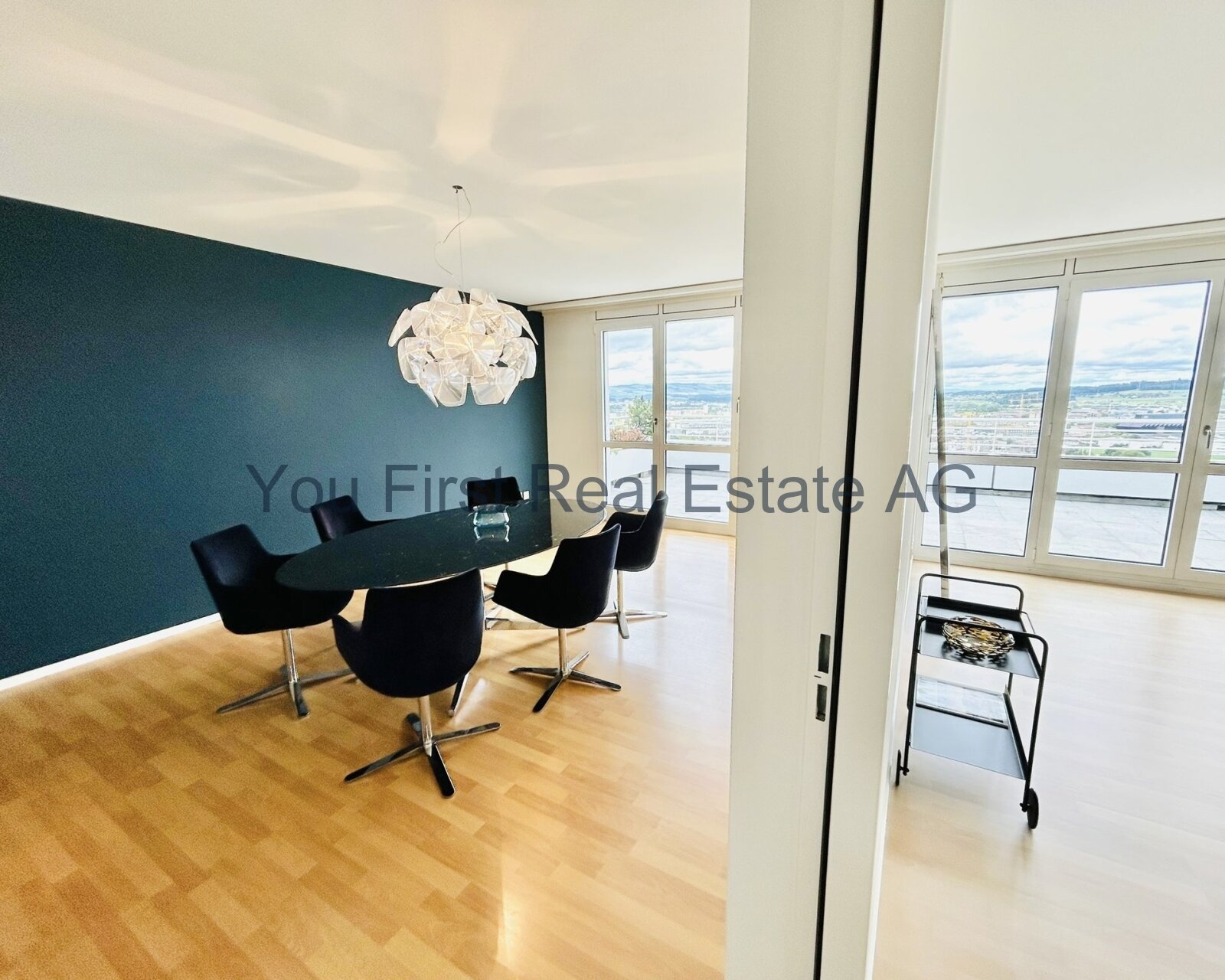 VERMIETET - Wohlfühloase mit Seeblick – Ihr neues Zuhause in Zug