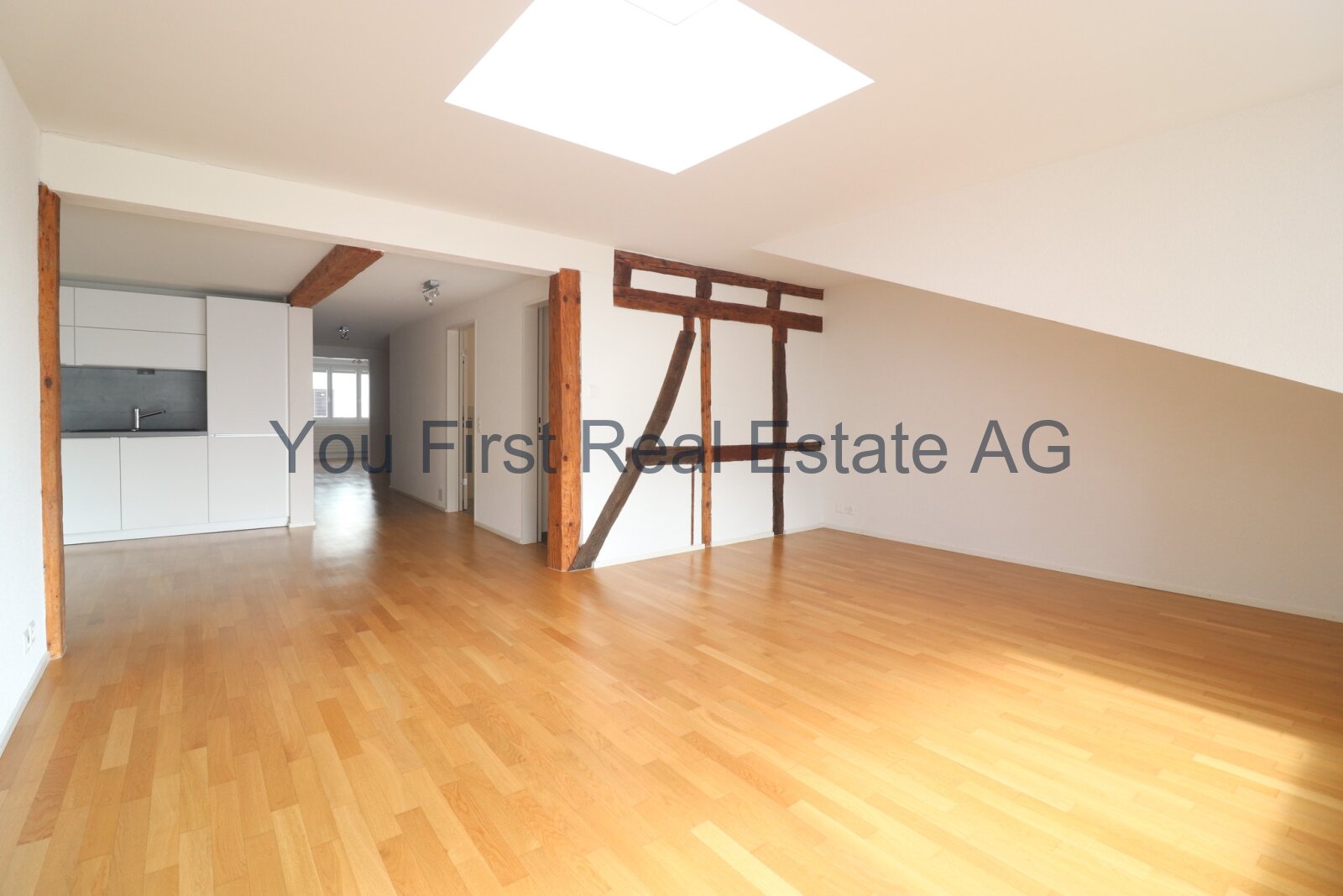 Zentral, stilvoll, professionell