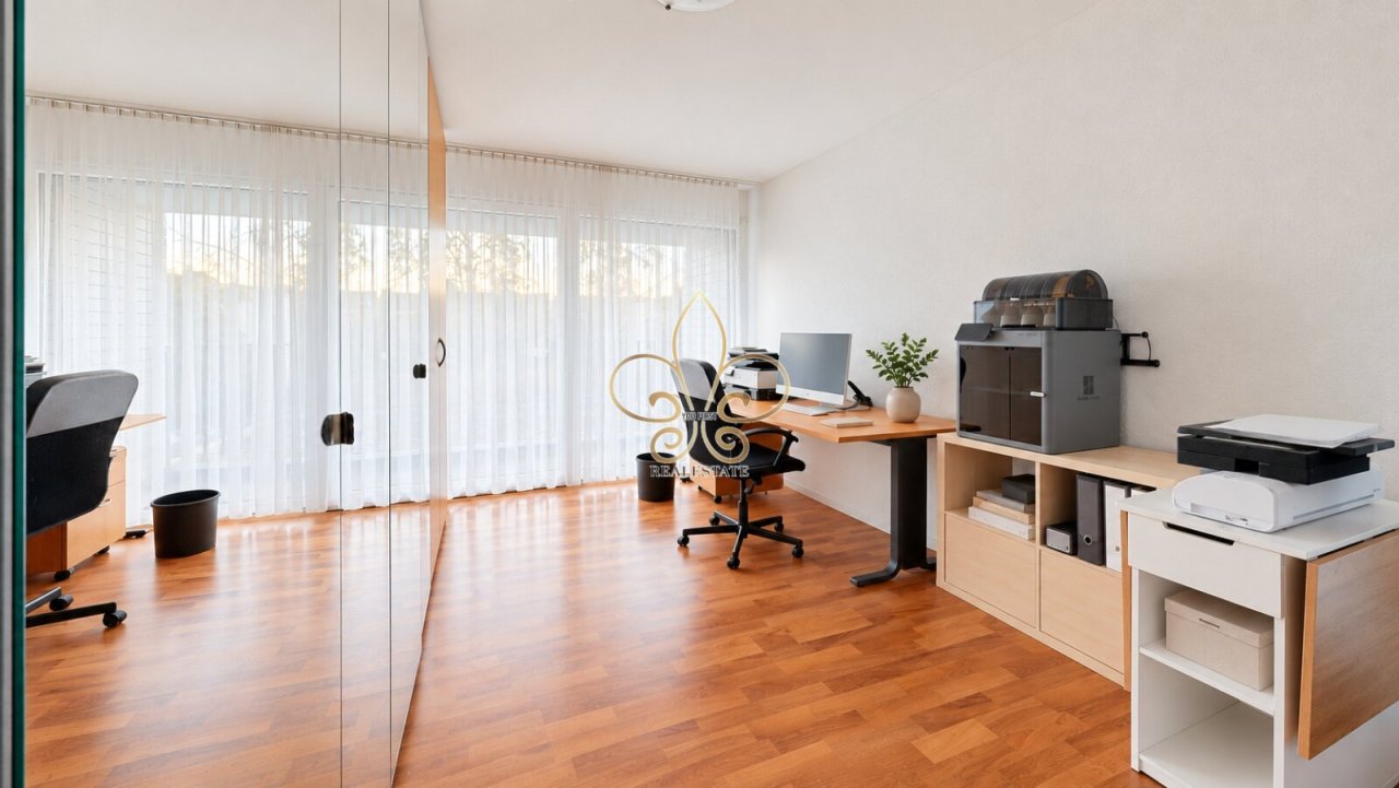 Büro – weitere Ansicht