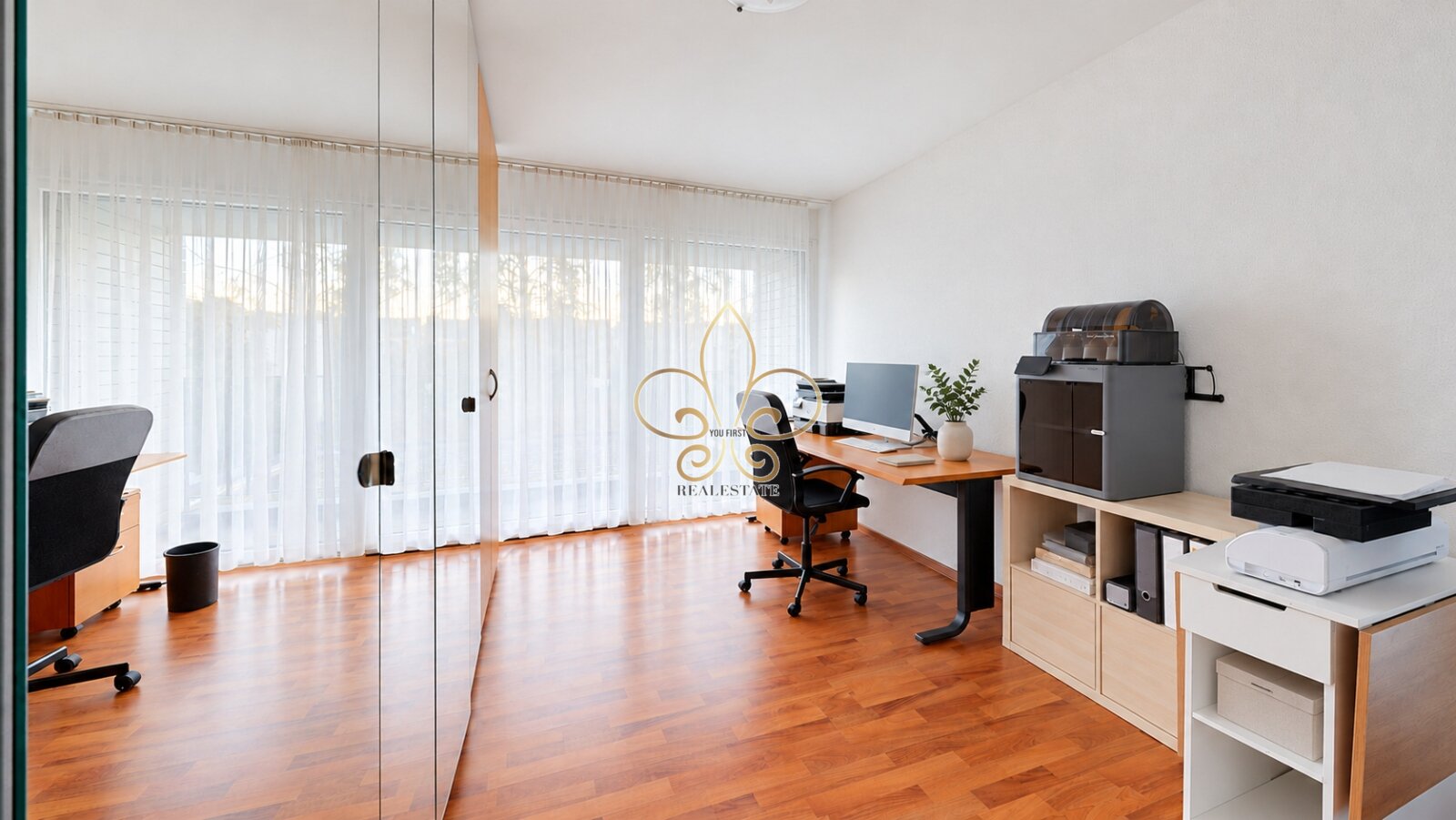 Büro / Schlafzimmer