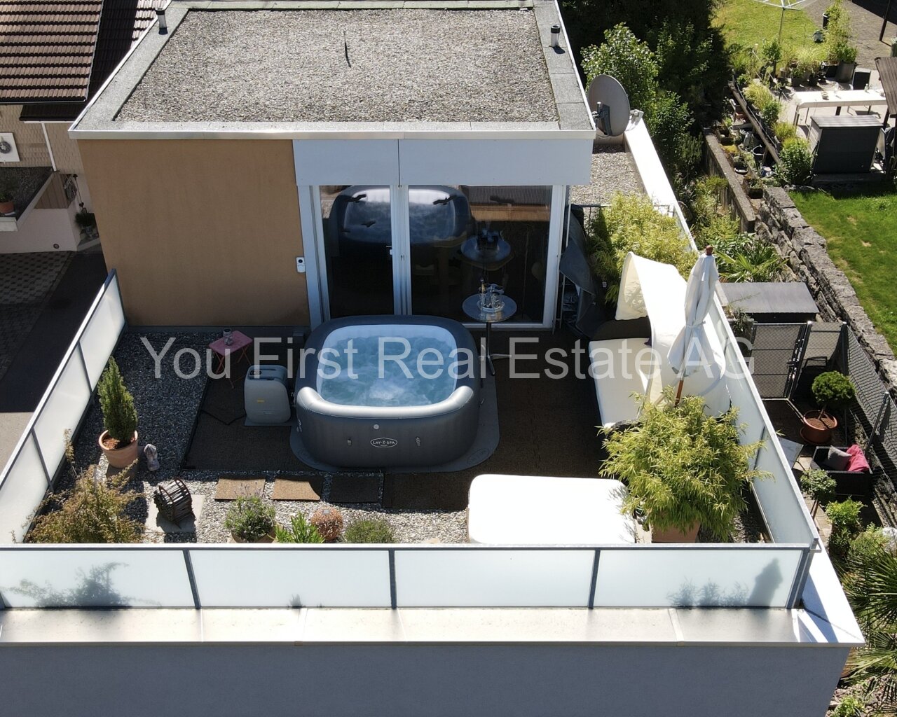 Terrasse mit Weitsicht Terrasse mit Weitsicht