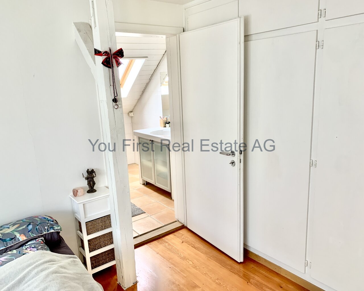 Vom Schlafzimmer ins Bad Vom Schlafzimmer ins Bad