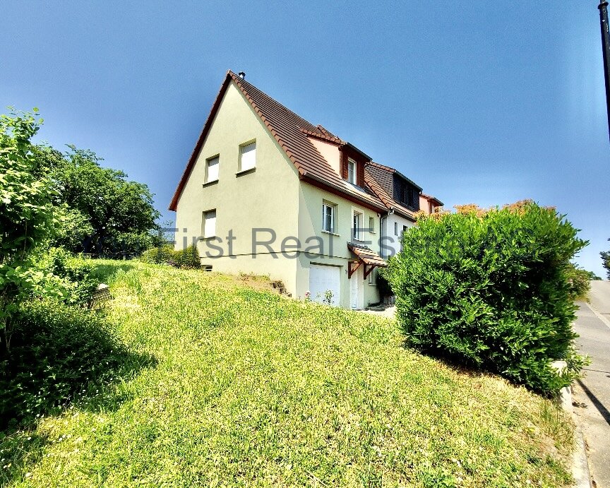 Idyllisches schönes Haus