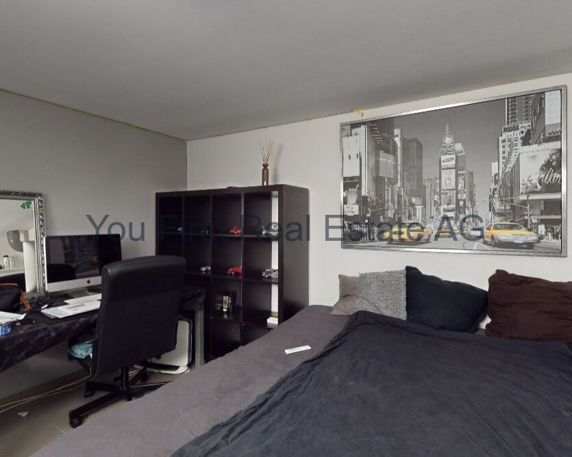 Schlafzimmer Untergeschoss Schlafzimmer Untergeschoss