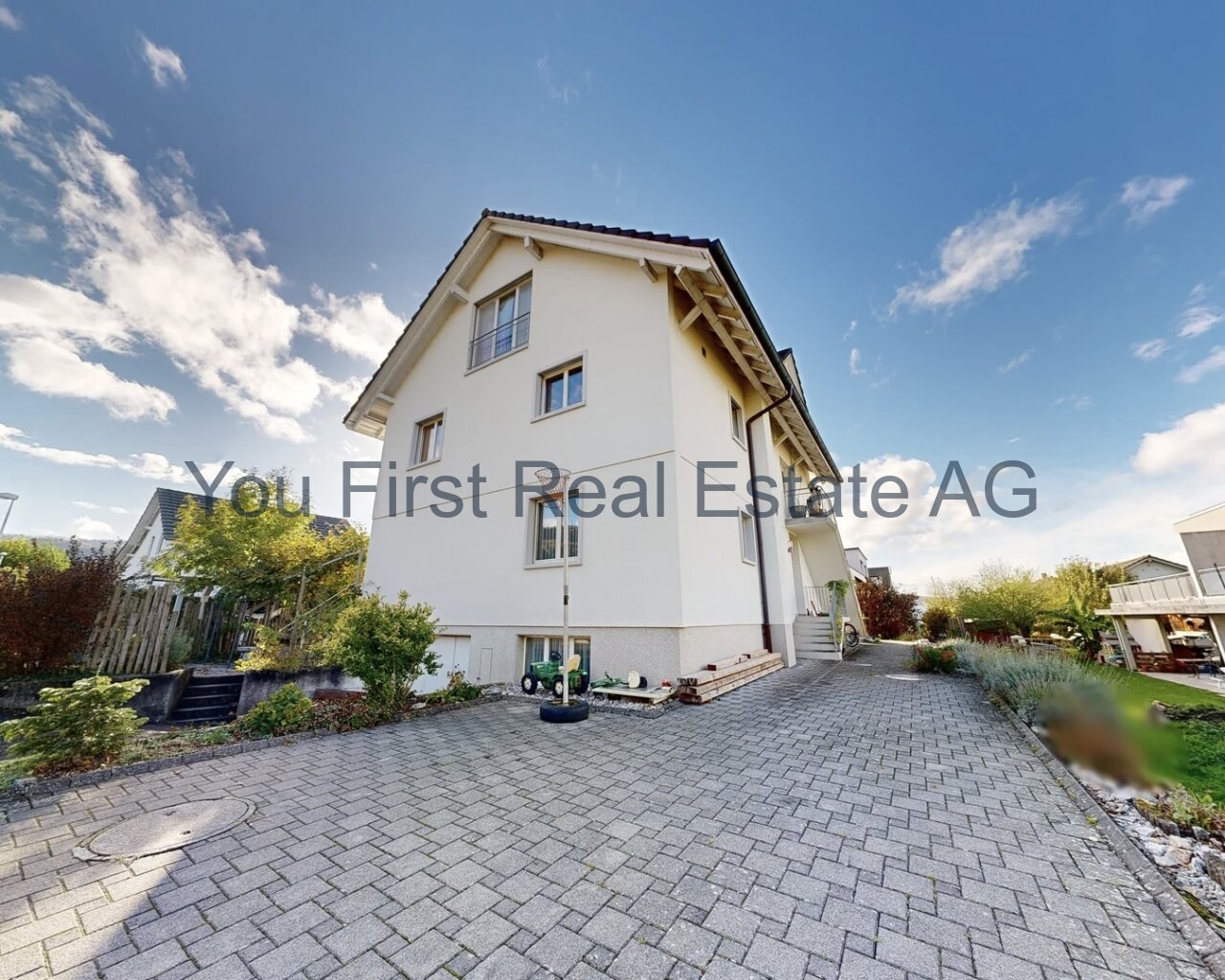 Front Ansicht Front Ansicht