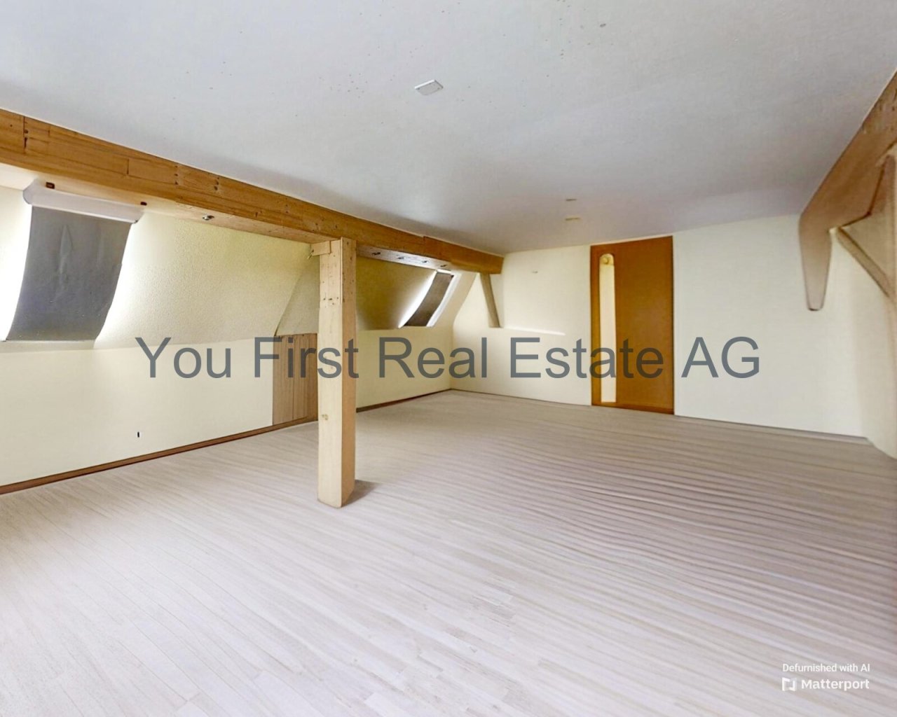 Lichtdurchfluteter Dachboden mit Potenzial - Individuell gestaltbarer Wohn- oder Arbeitsraum