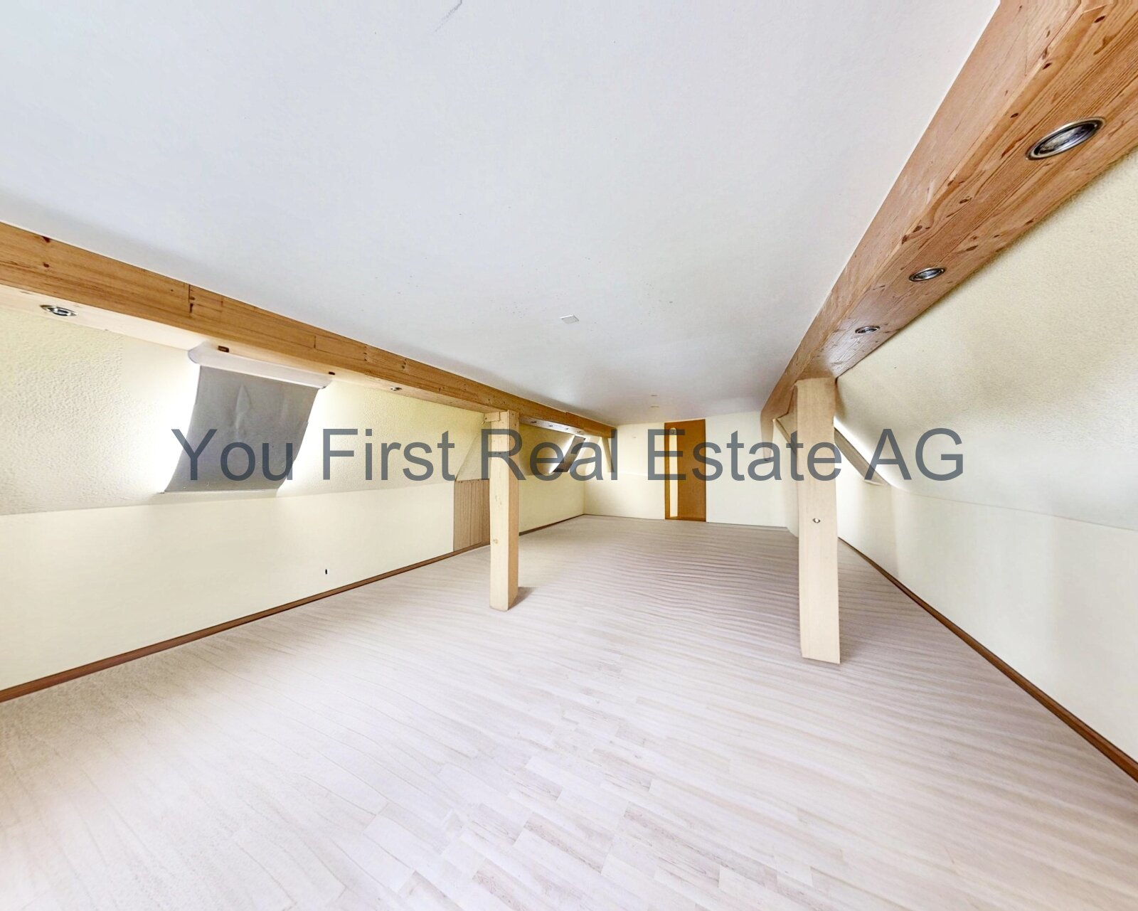 Loft-Traum mit Holzbalken: Flexibler Zusatzraum mit Charme und Potenzial