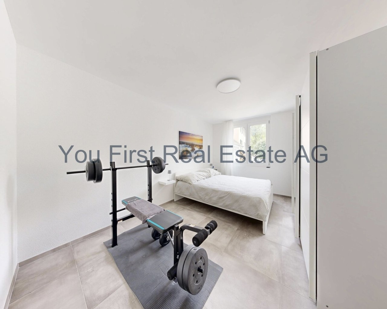 Multifunktionales Schlafzimmer: Erholung und Fitness perfekt kombiniert!