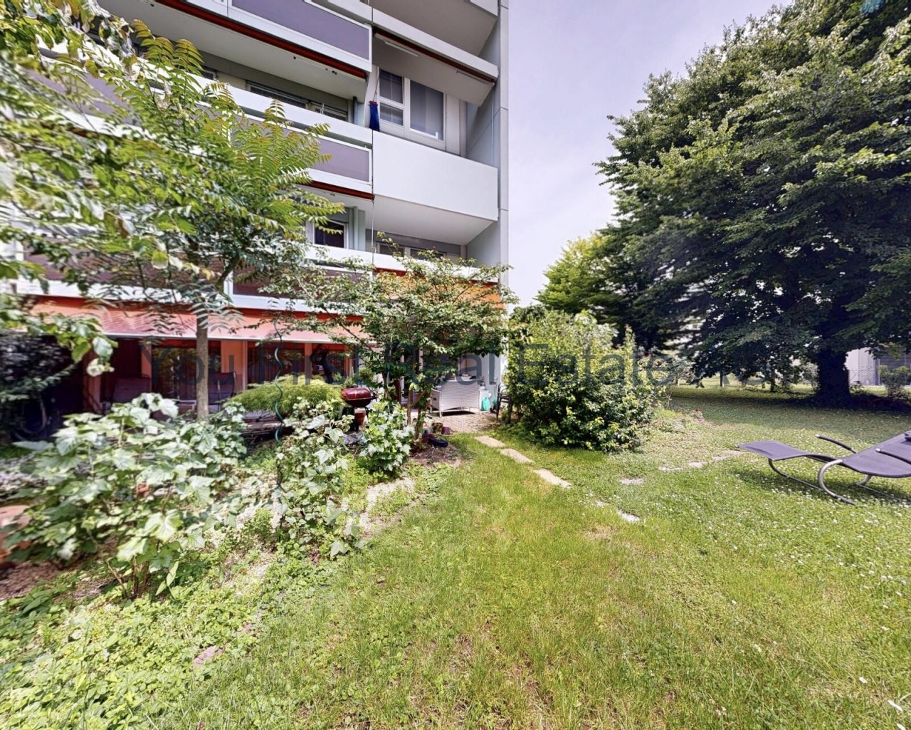 Grüne Stadtoase: Moderne Wohnung mit privatem Gartenzugang und Erholungspotenzial