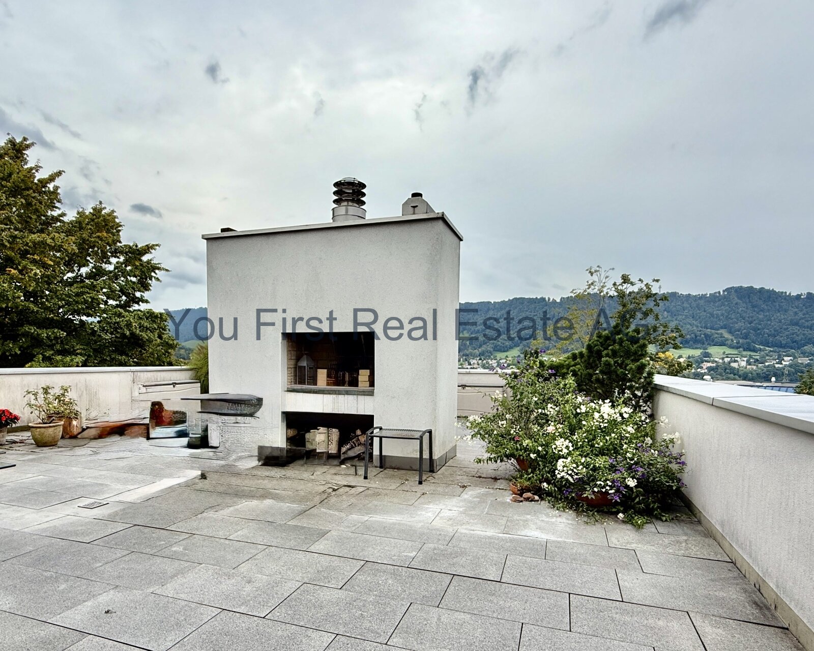 Exklusive Dachterrasse mit Panorama-Kamin und Seeblick - Ihr privates Refugium in Bestlage!