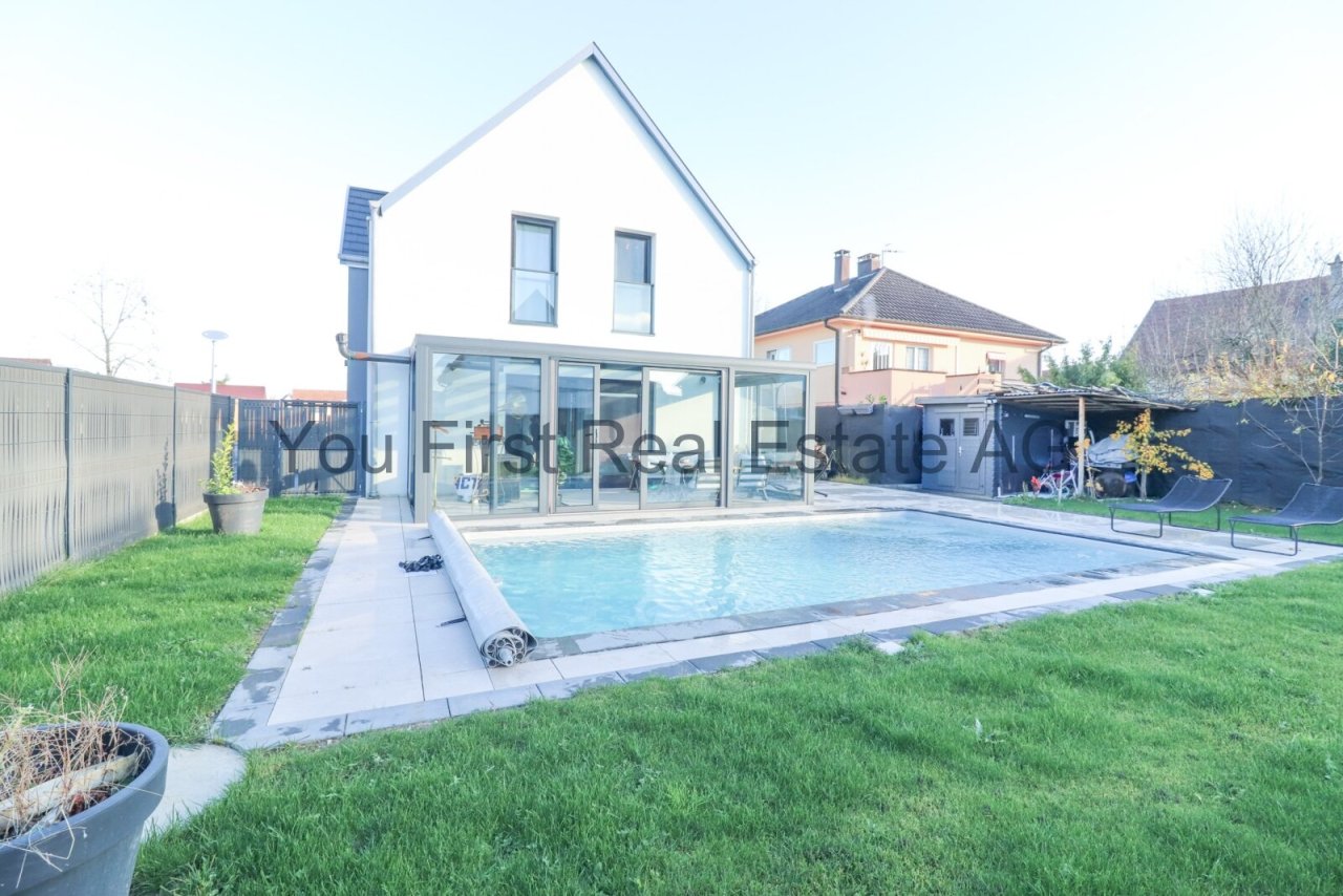 Moderner Wohntraum mit Pooloase - Lichtdurchflutetes Architektenhaus mit exklusiver Poolanbindung